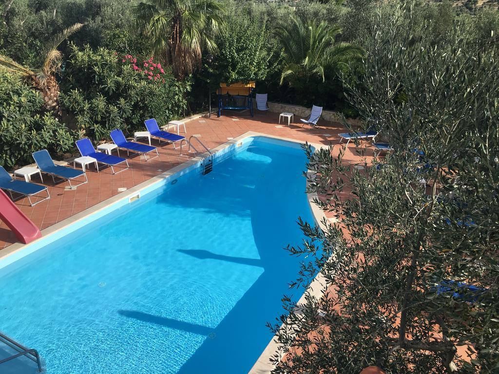 Villa Monica Appartamenti Вьесте Экстерьер фото